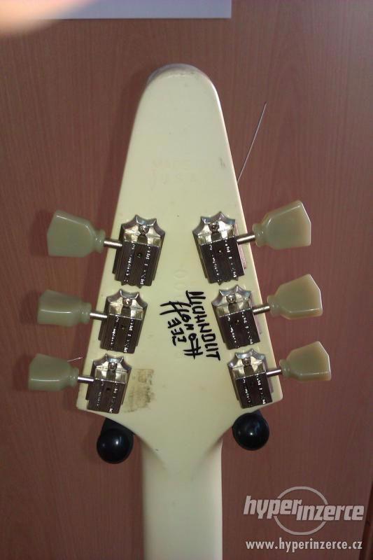 Gibson Flying V od Wohnoutů - foto 2