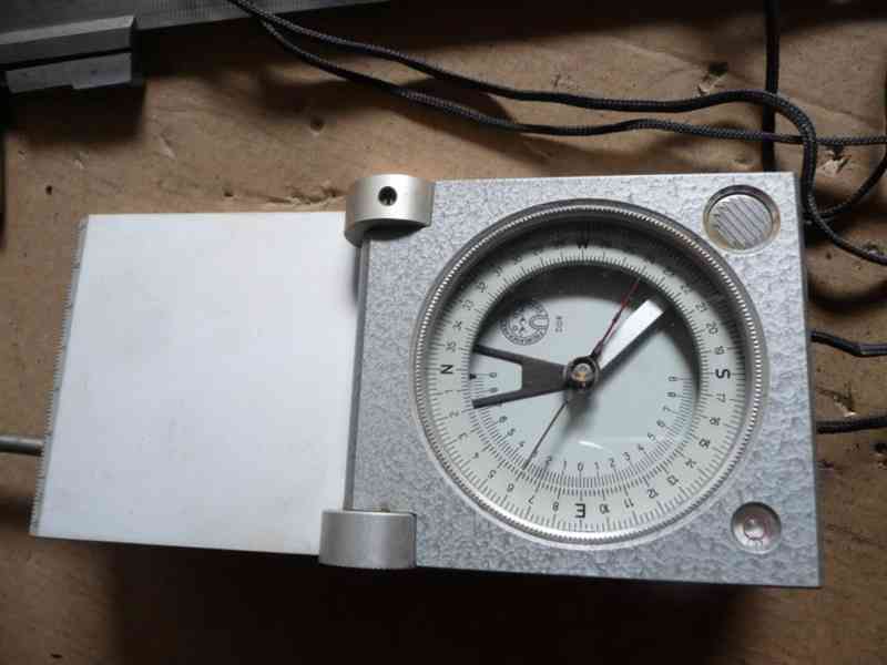 Měřičské kompasy - foto 19