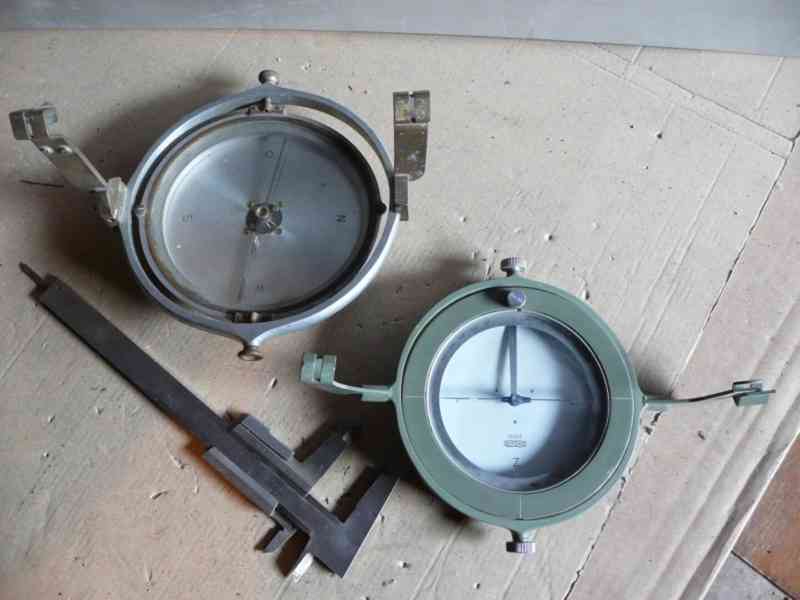 Měřičské kompasy - foto 4