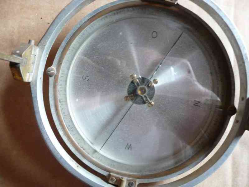 Měřičské kompasy - foto 6