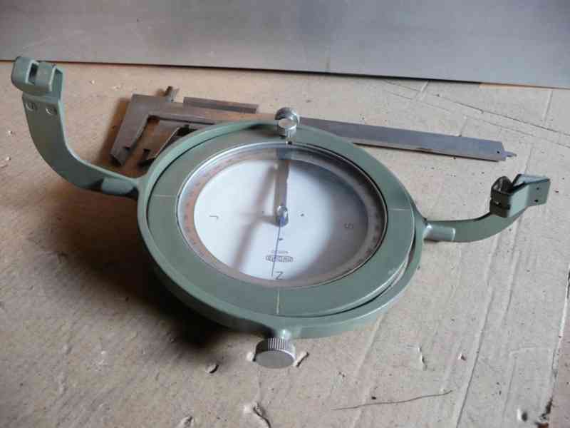 Měřičské kompasy - foto 2