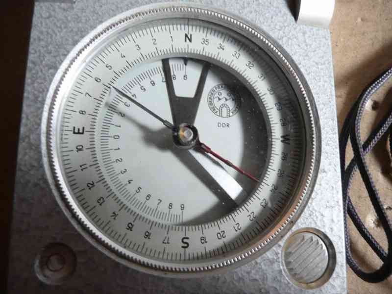 Měřičské kompasy - foto 14
