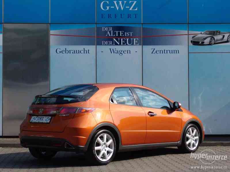 Honda Civic 1.8i-VTEC Sport - foto 11