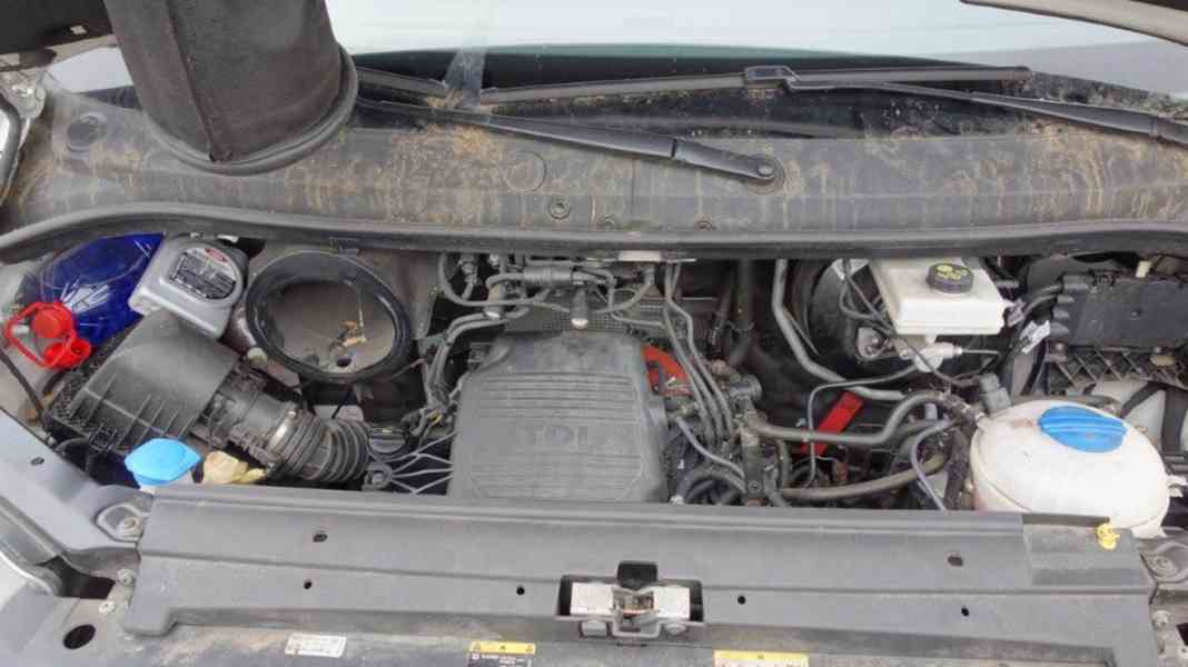 VOLKSWAGEN Crafter 35 2.0 6G FWD DR valníkový s plachtou - foto 11