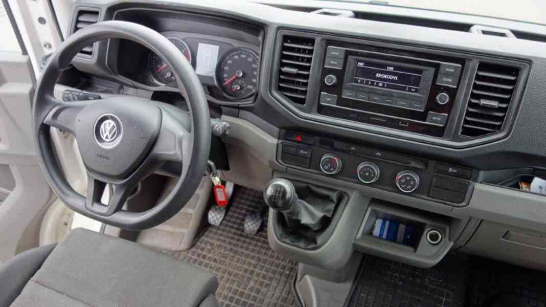 VOLKSWAGEN Crafter 35 2.0 6G FWD DR valníkový s plachtou - foto 9