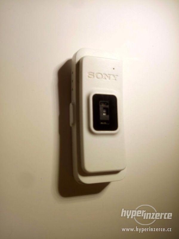 Sony SmartBand 2 SWR12 bílý - foto 1