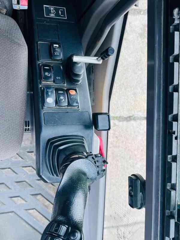 Kolové rypadlo Volvo EW160E (Možnost leasingu) - foto 13