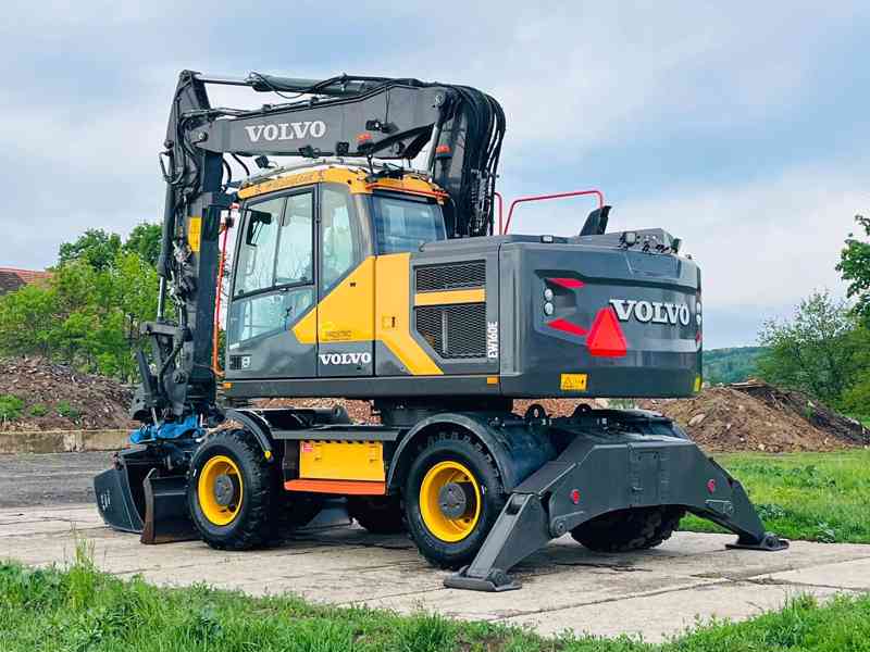 Kolové rypadlo Volvo EW160E (Možnost leasingu) - foto 3