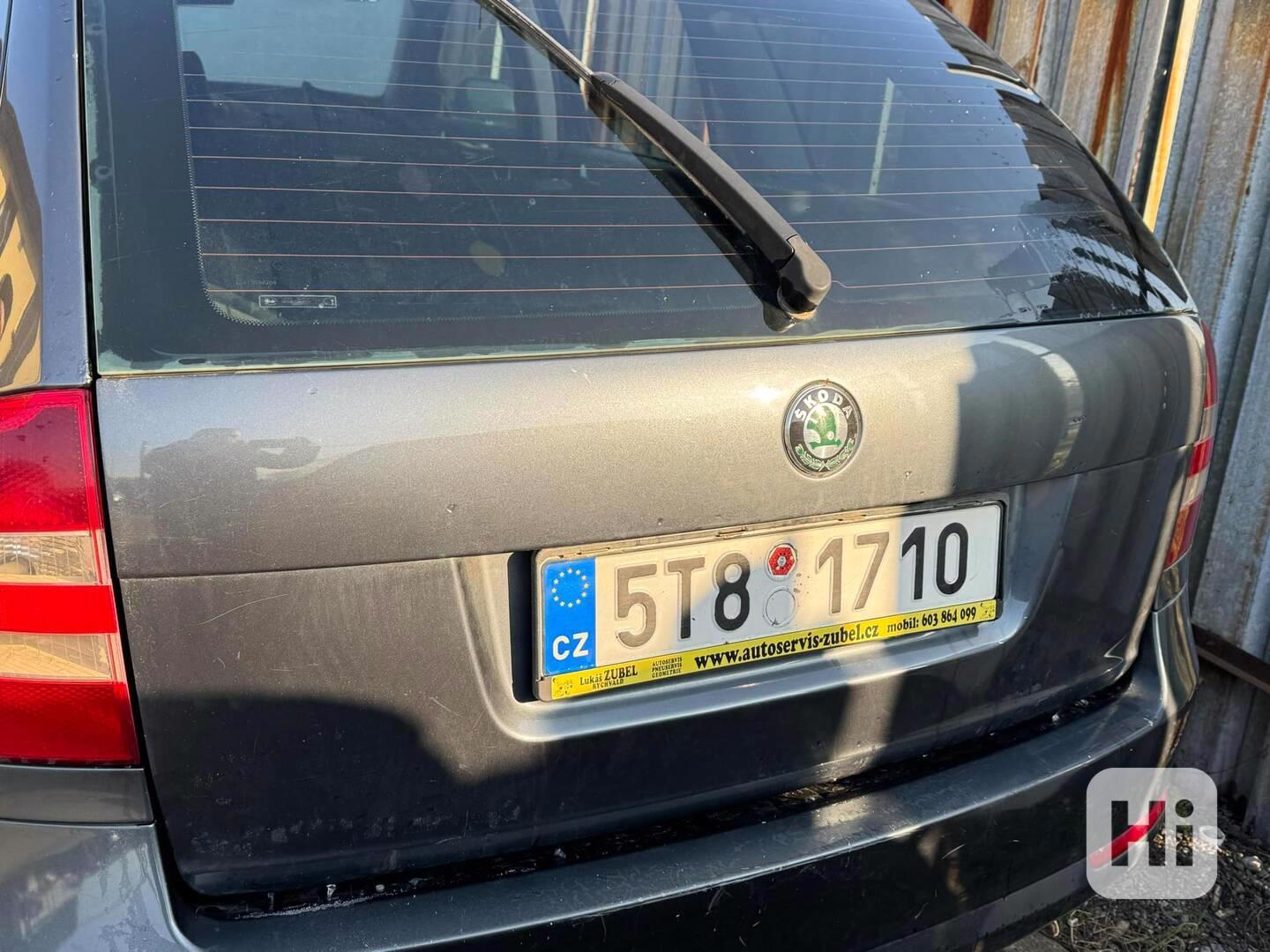 Škoda octavia 2-zadní klapa - foto 1