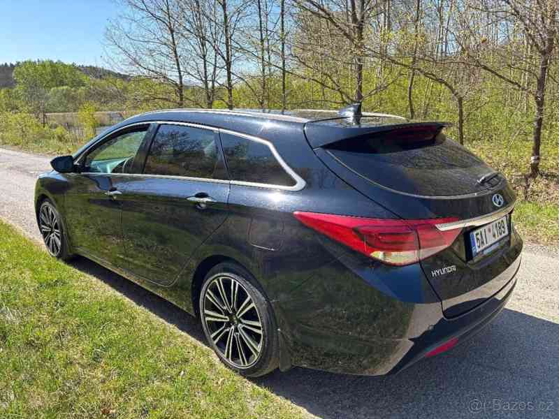 Hyundai i40 1,7 - foto 4