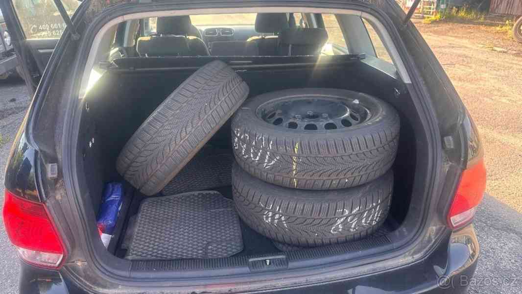 Volkswagen Golf 1,2   6 variant - combi , 1,2TSI - foto 18