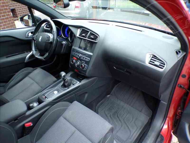 Citroën DS4 1,6 HDi 120 1.MAJITEL - foto 14