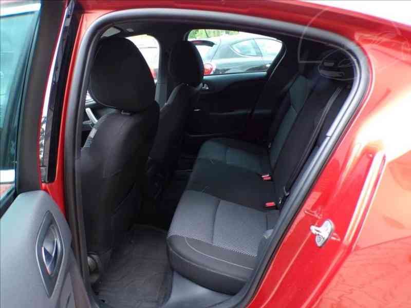 Citroën DS4 1,6 HDi 120 1.MAJITEL - foto 11