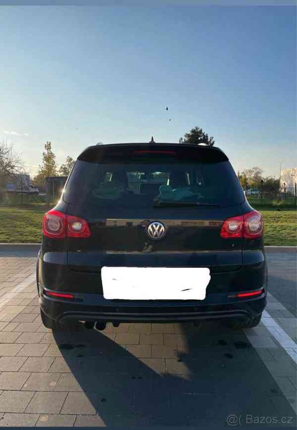 Volkswagen Tiguan 2,0 - foto 4