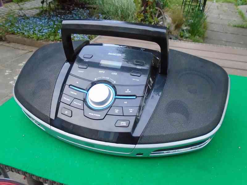 SENCOR SPT 280 Rádio s CD/USB/MP3 PC: 2600 Kč na opravu - foto 3