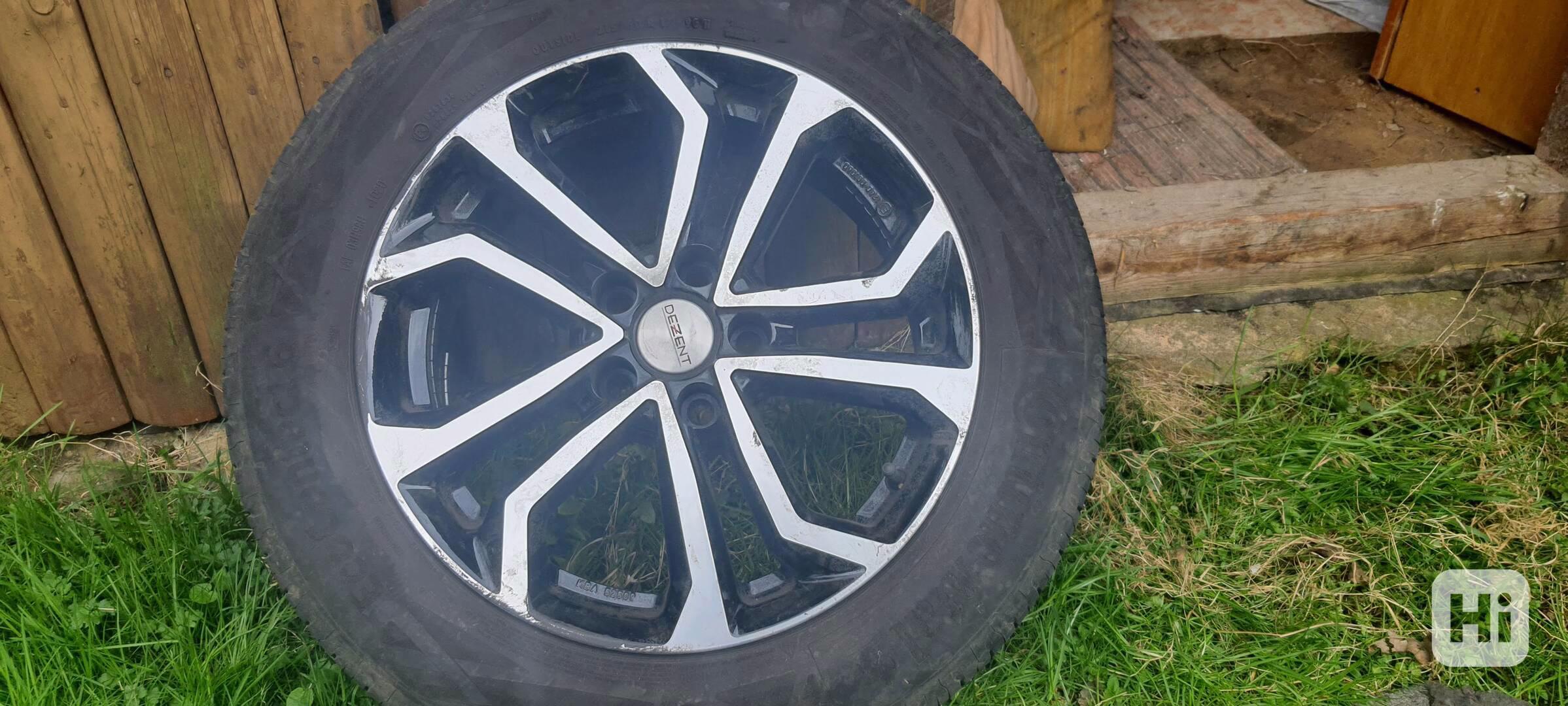 Krasne disky 17 " a letní  pneumatiky  - foto 1