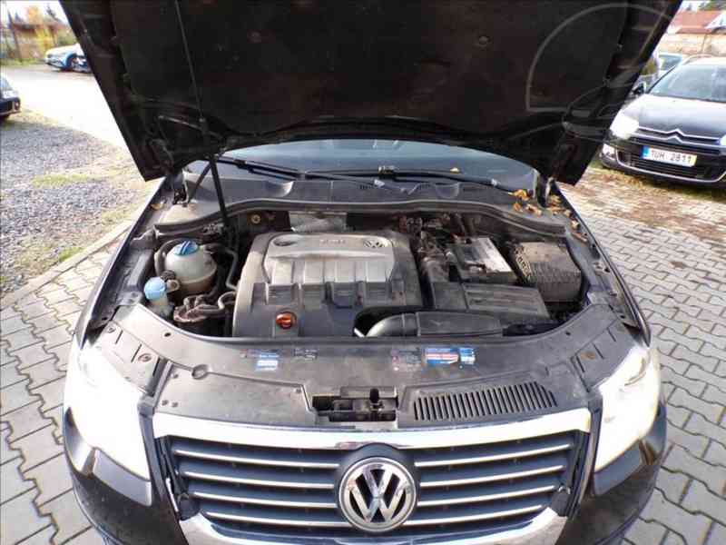 VW Passat 2,0 TDI DSG,HIGHLINE-AUTOMAT - foto 13