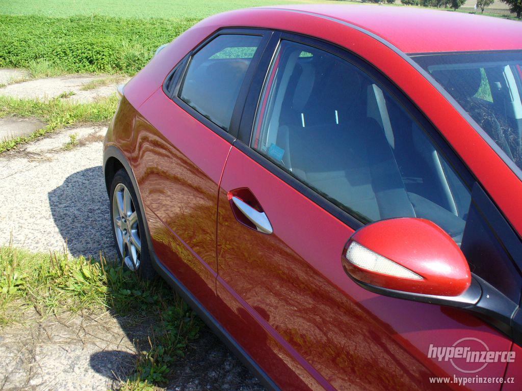Honda Civic, 1.8 i-VTEC, SPORT,TOP STAV - foto 1