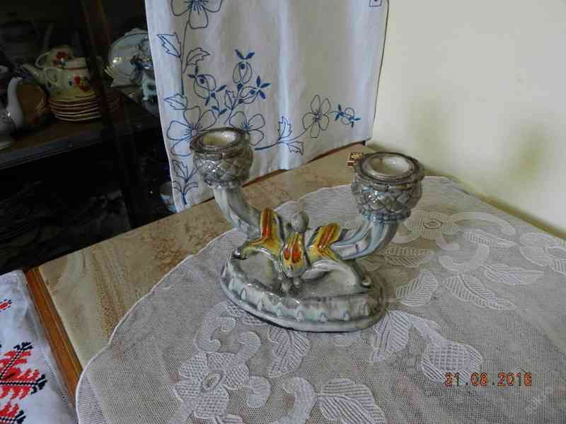 Krásný starý dvouramenný porcelánový svícen - foto 2