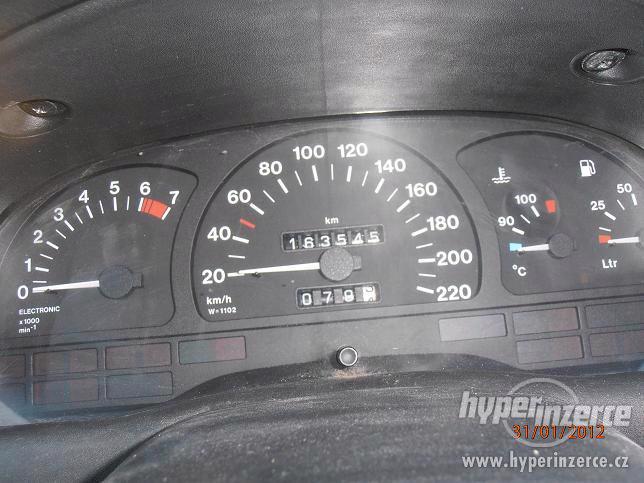 Opel Astra F 1,6 benzín, combi - foto 5