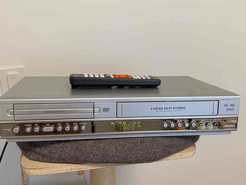 Kvalitní combo VHS a DVD přehrávač PHILIPS DVP3100V - foto 1
