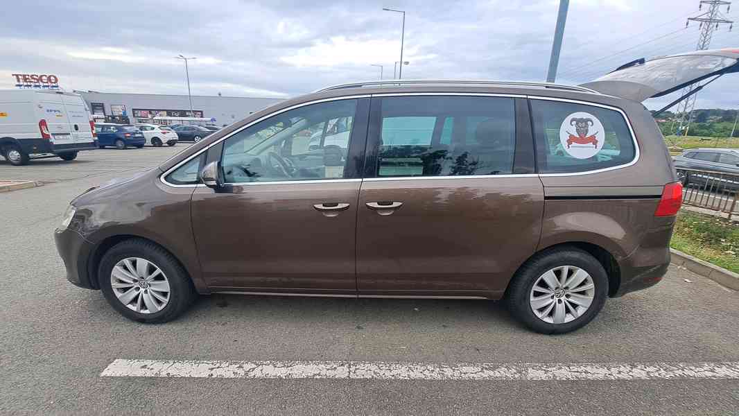 VW Sharan 20 TDI 5 - foto 6