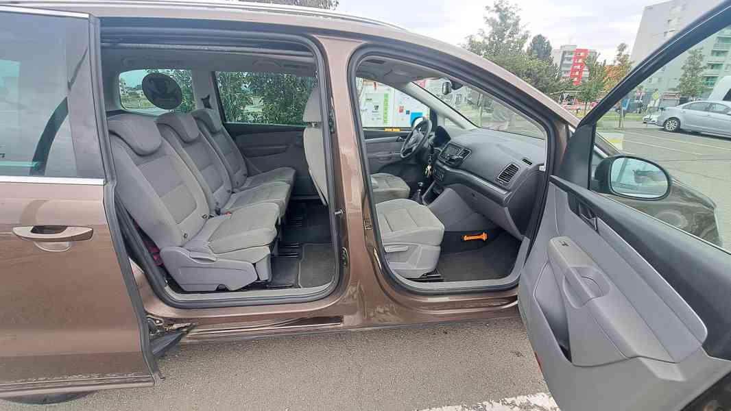 VW Sharan 20 TDI 5 - foto 4