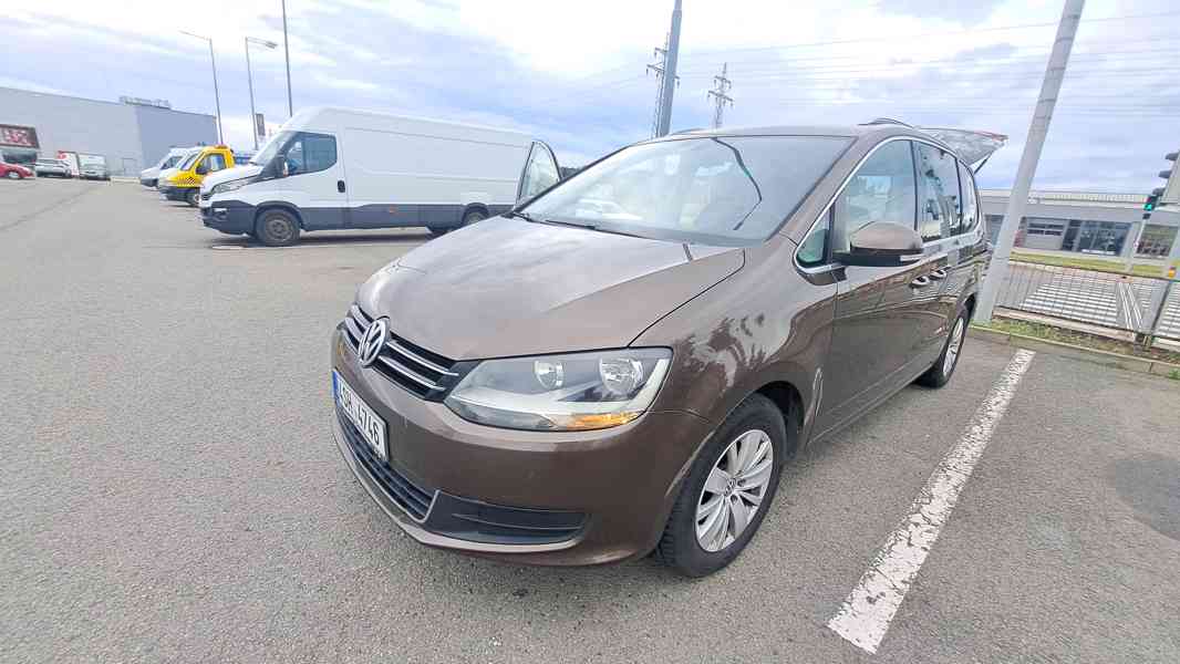 VW Sharan 20 TDI 5 - foto 2