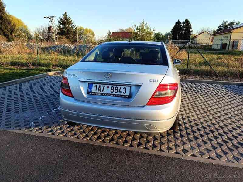 Mercedes-Benz Třídy C 2,2   200 - foto 4