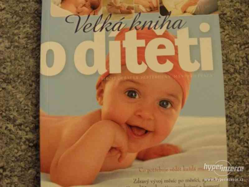 Knihy o těhotenství a péči o dítě - foto 2