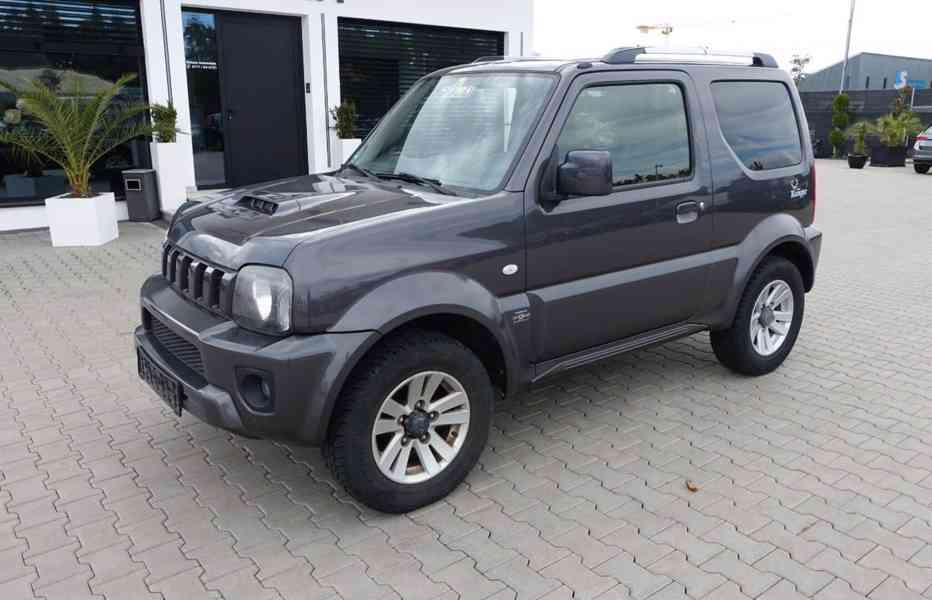 Suzuki Jimny 1.3i 4WD Style Ranger benzín 62kw - foto 13