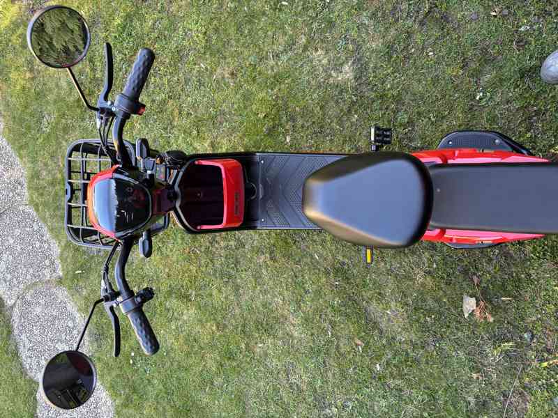 Jízda za 3 Kč! Nový elektrický skútr bez řidičáku – SKLADEM - foto 6