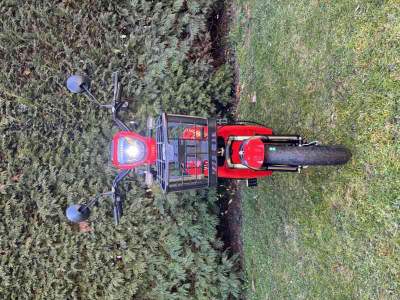 Jízda za 3 Kč! Nový elektrický skútr bez řidičáku – SKLADEM - foto 4