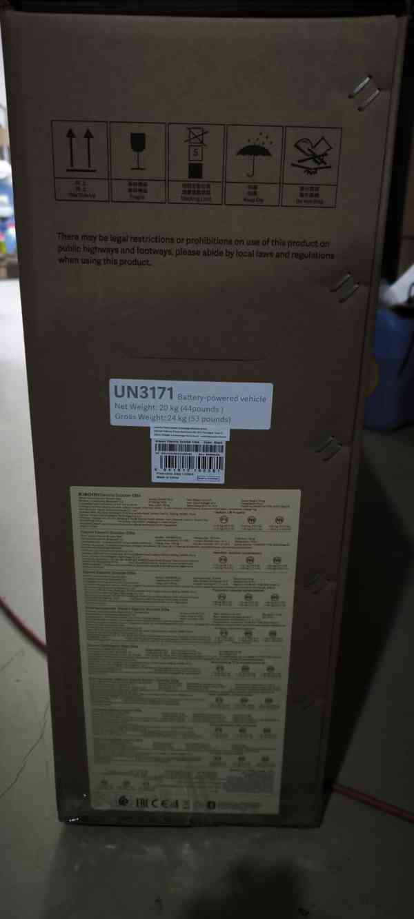 Nerozbalený elektro koloběžka Xiaomi Electric Scooter Elite - foto 2