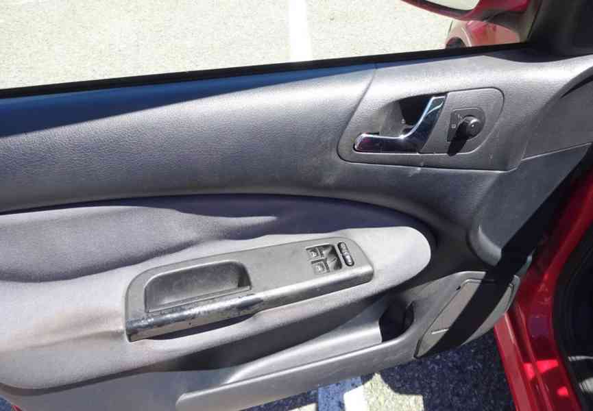 Škoda Octavia 1.9 TDI r.v.2004 (66 kw) klima ČR - foto 6