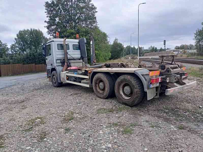 hákový nosič kontejnerů Mercedes-Benz Actros 2644 - foto 6