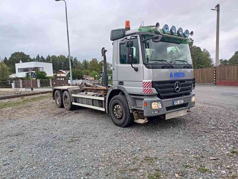 hákový nosič kontejnerů Mercedes-Benz Actros 2644 - foto 3