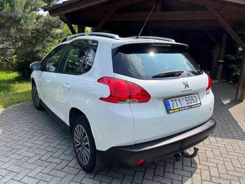 Peugeot 2008 1,2 Pure Tech - foto 8