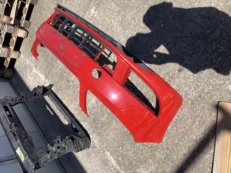 predni naraznik skoda fabia 2 II roomster cerveny - foto 2