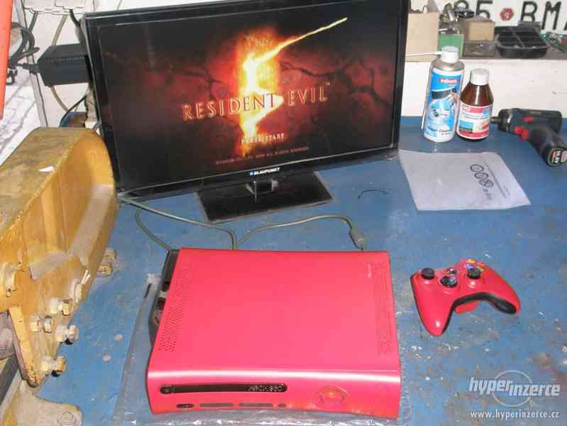 Xbox 360 Elite Resident Evil 5 Limited Edition 120 GB.  - foto 4