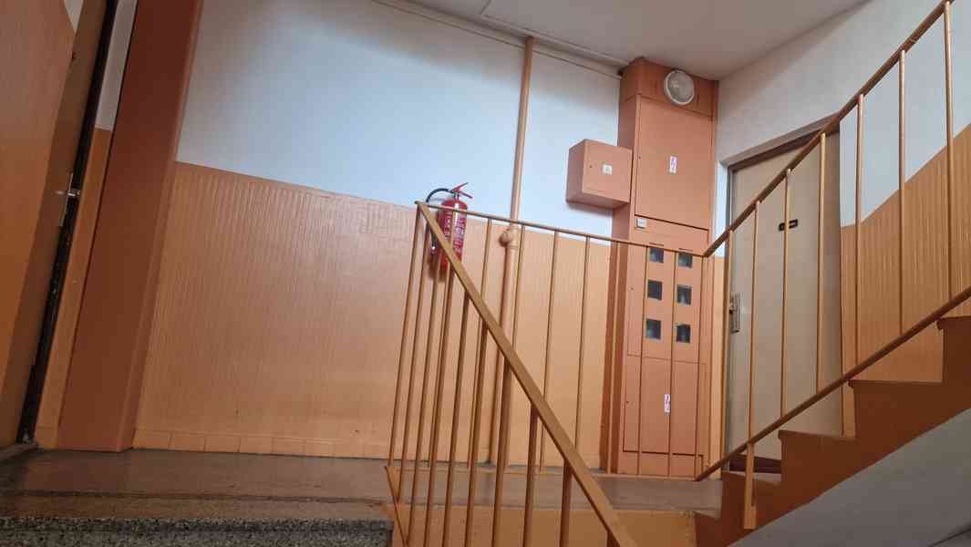 🏡 PRODEJ PROSTORNÉHO BYTU 4+1 📍 Vintířov u Sokolova - foto 9