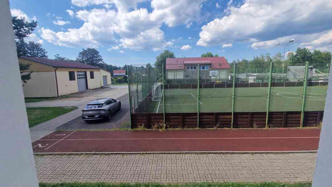 🏡 PRODEJ PROSTORNÉHO BYTU 4+1 📍 Vintířov u Sokolova - foto 16