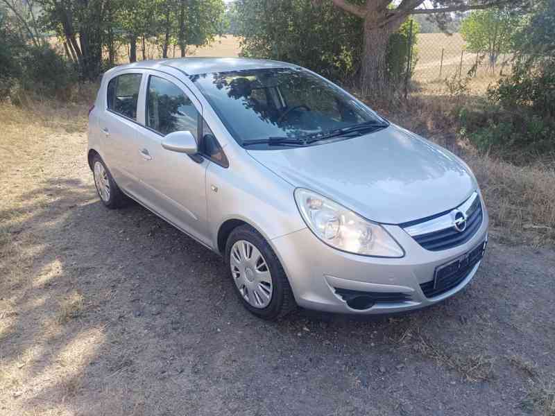 Opel Corsa D 1.2 16V 59Kw RV.2007 - NOVÁ STK  - foto 3