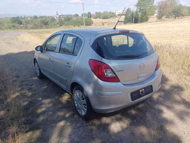 Opel Corsa D 1.2 16V 59Kw RV.2007 - NOVÁ STK  - foto 2
