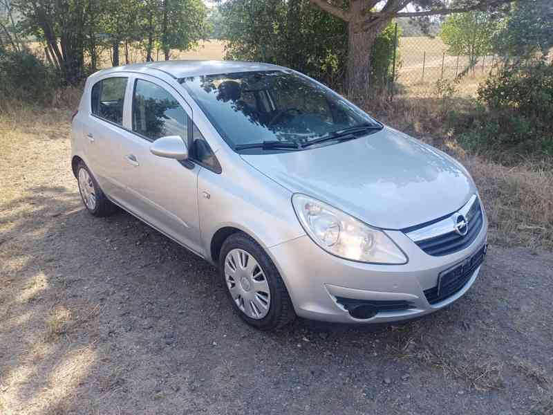 Opel Corsa D 1.2 16V 59Kw RV.2007 - NOVÁ STK  - foto 4