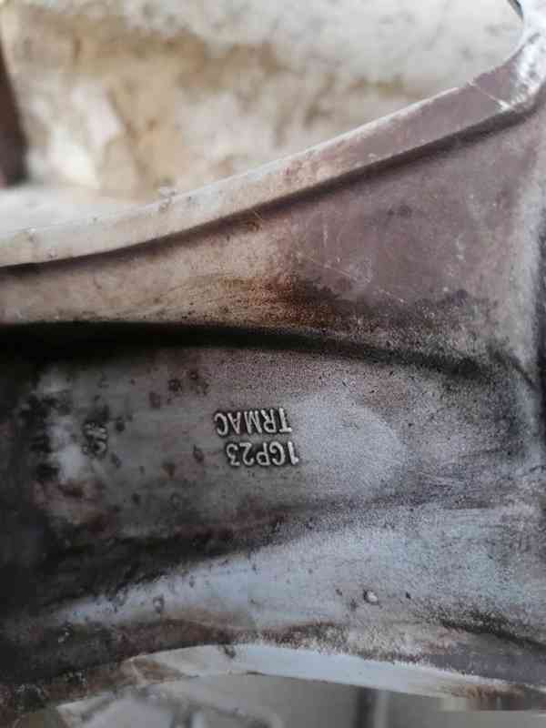Alu kola 18” Dodge Challenger originální + letní pneu zánovn - foto 14