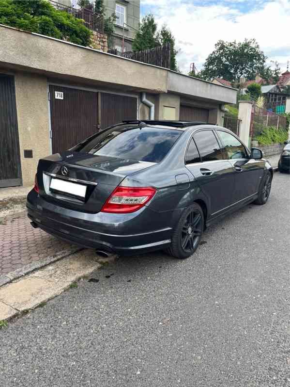 Mercedes Benz C 320 CDI 4MATIC W204 - foto 2