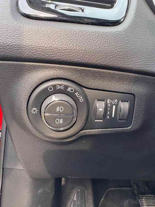 Jeep Compass 2,0   12/2017 D limited 4x4 1.maj - foto 11