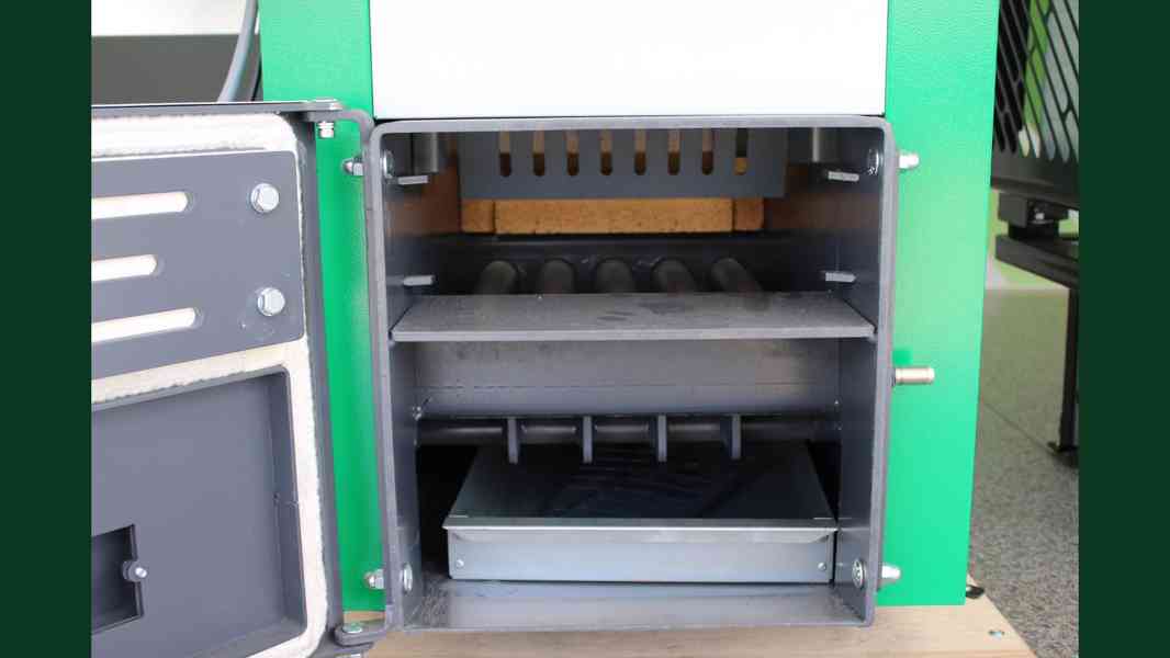 Kotel na dřevo/pelety 18kW - foto 4