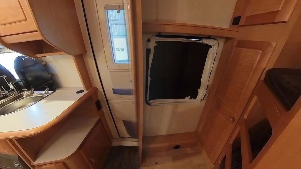 Karavan Hobby 560 KMFE Prestige - foto 11